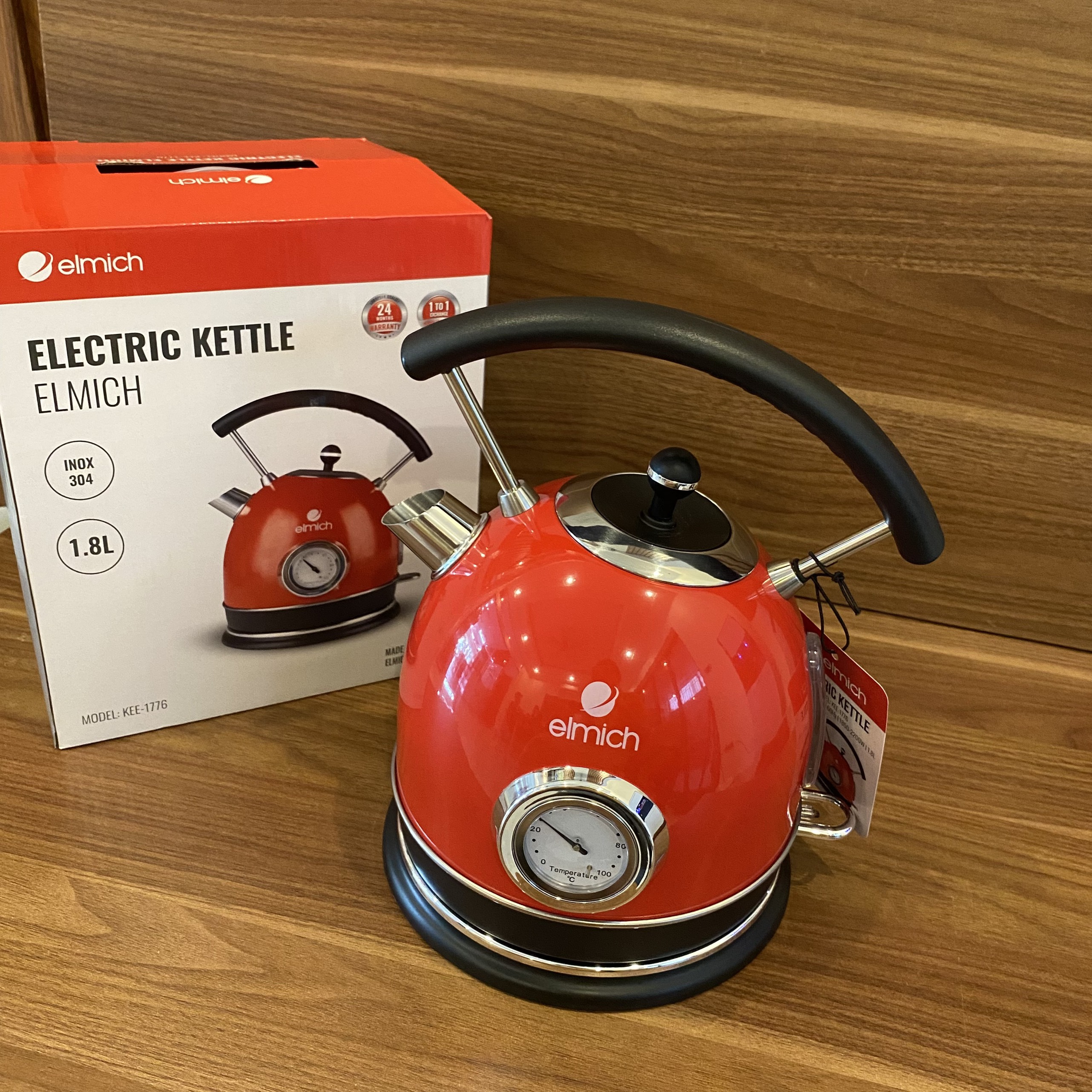Ấm đun nước siêu tốc Elmich KEE 1776 (Dung tích 1.8L, Mầu Đỏ, Công suất 2.200W)