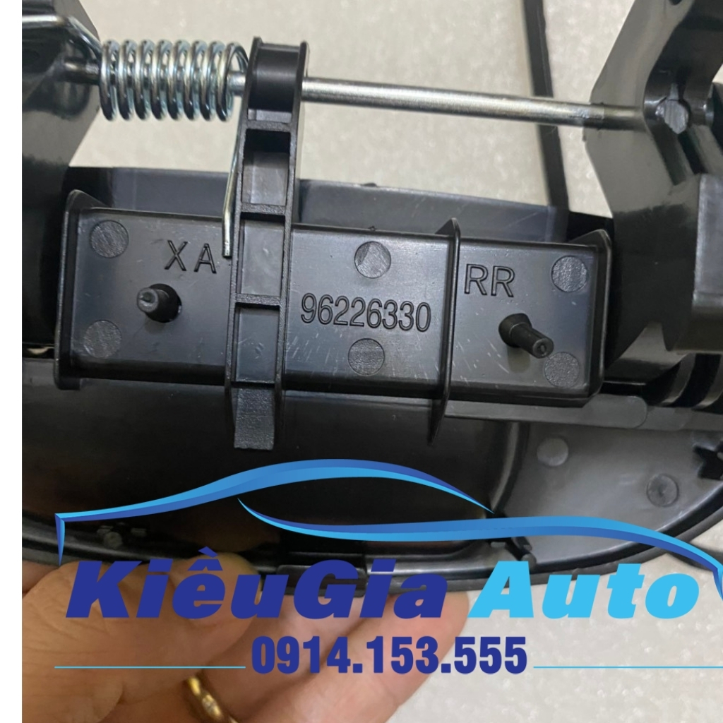 Tay mở cửa ngoài Daewoo Lanos