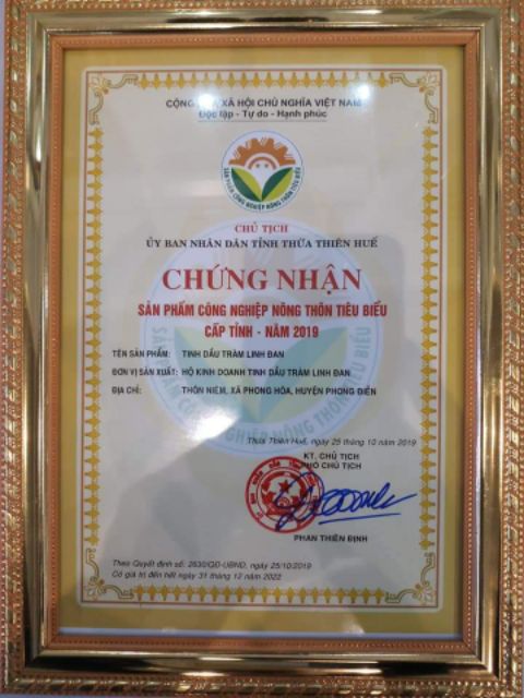 tinh dầu tràm Linh Đan 100ml cúp vàng cấp Tỉnh TT Huế