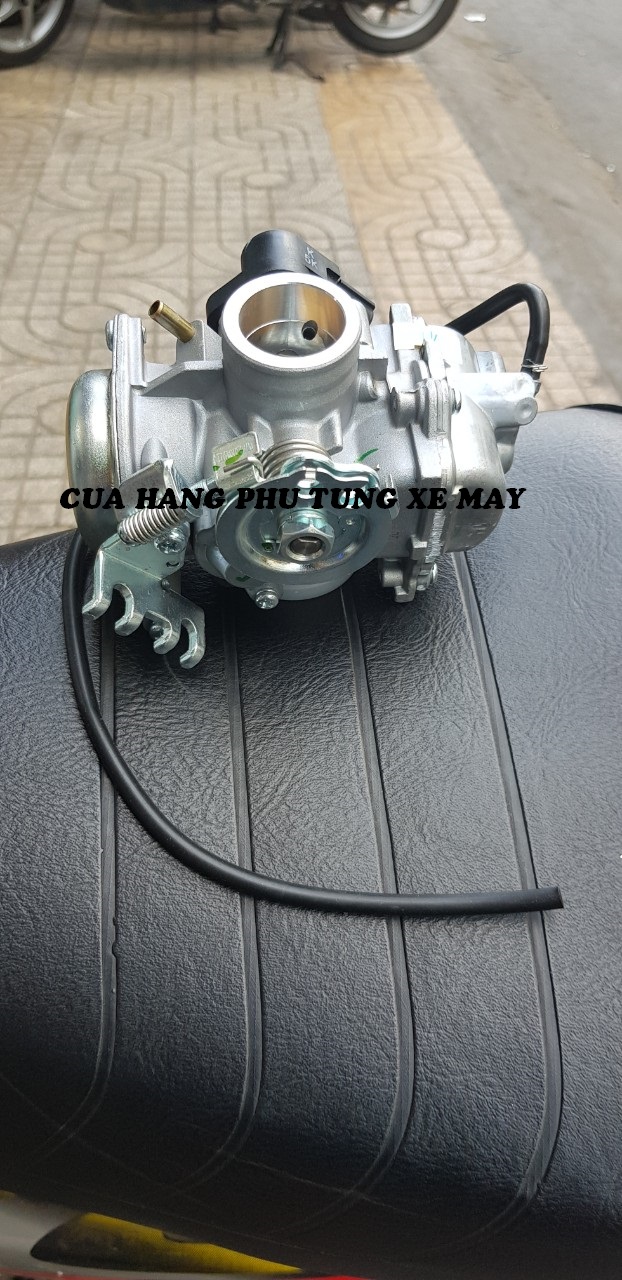 Bình xăng con cho xe Exciter 135 - hàng zin - phụ tùng xe máy
