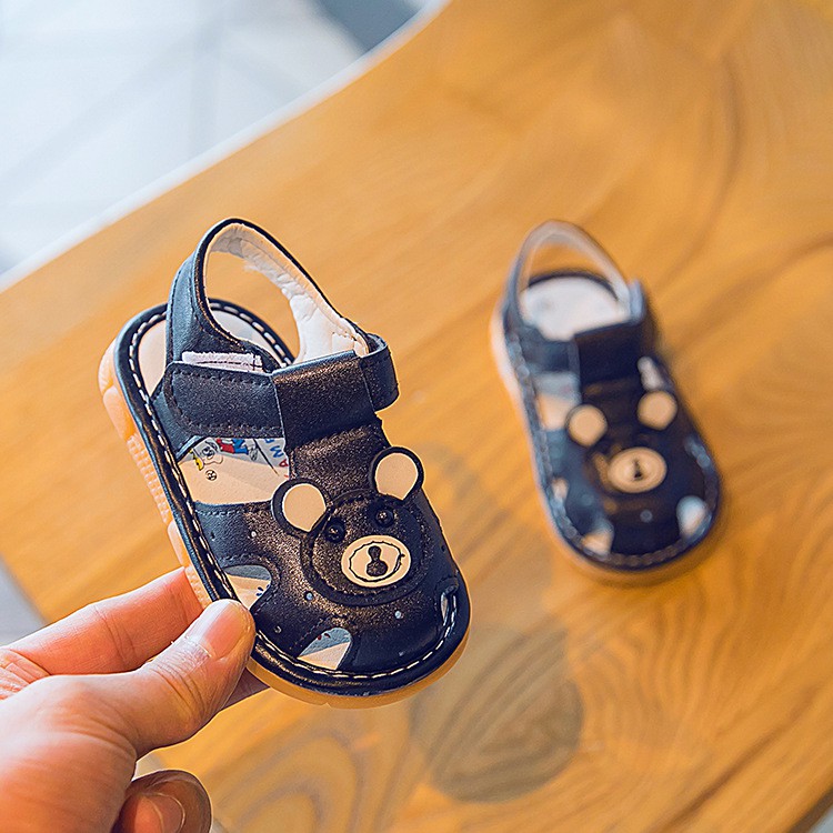 Dép sandal tập đi cho bé hình gấu