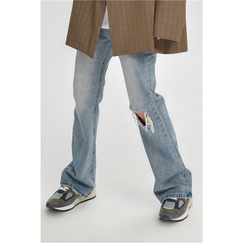 Quần Jeans Ống Loe Rách Gối Playaz