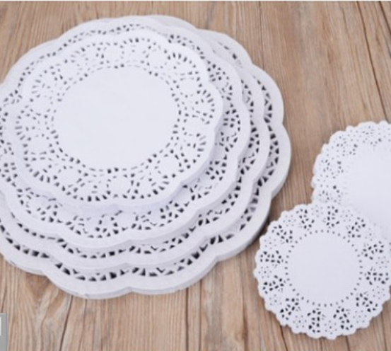 Giấy ren lót bánh hoa văn màu trắng (3 size)