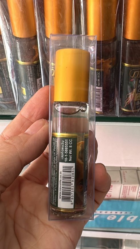 Dầu lăn tinh dầu nhân sâm Thái Lan