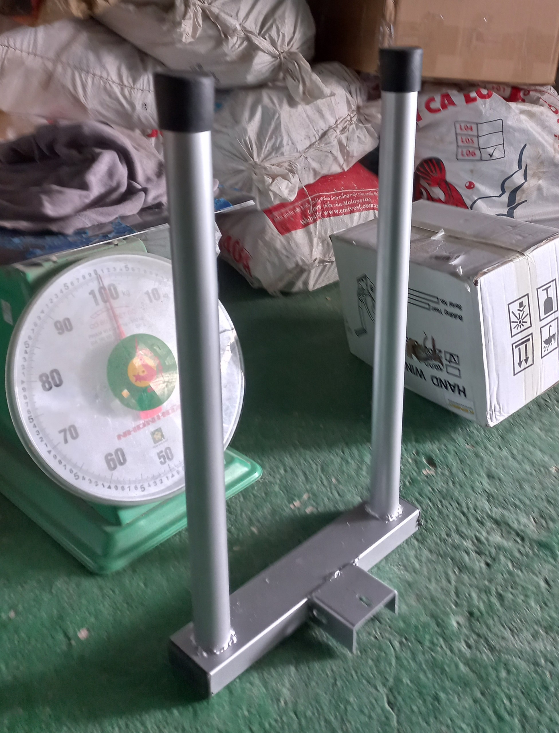 Đế xoay quấn màng PE đóng gói