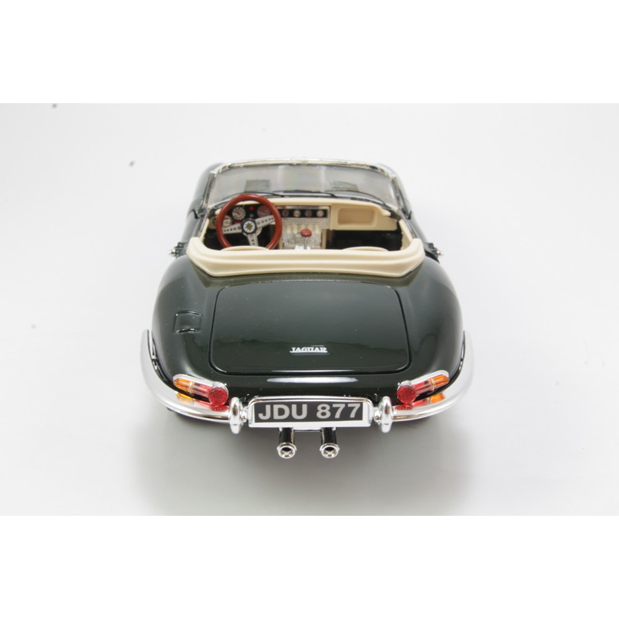 Mô hình xe Range Rover Velar, Defender, Jaguar E-Type, Mark II 1:18
