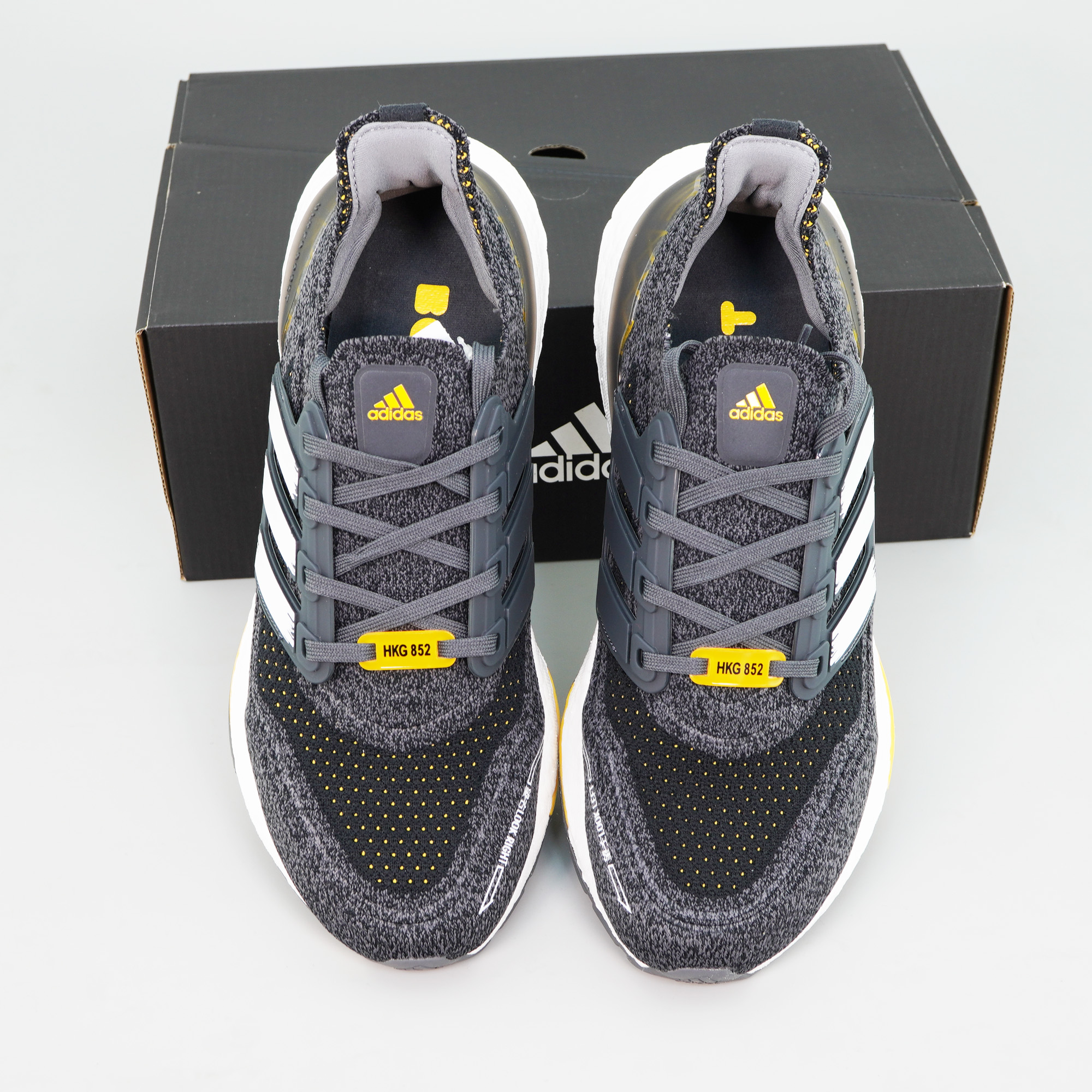 Giày Ultra Boost 2021 HongKong City Pack