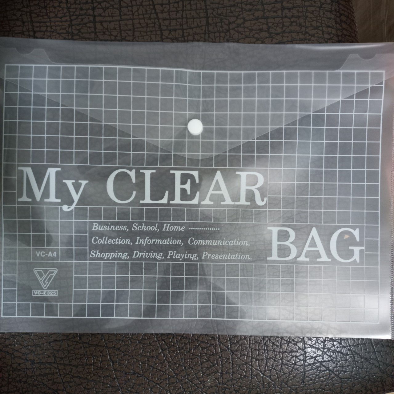 Bìa nút A4 My Clear - Màu Trắng