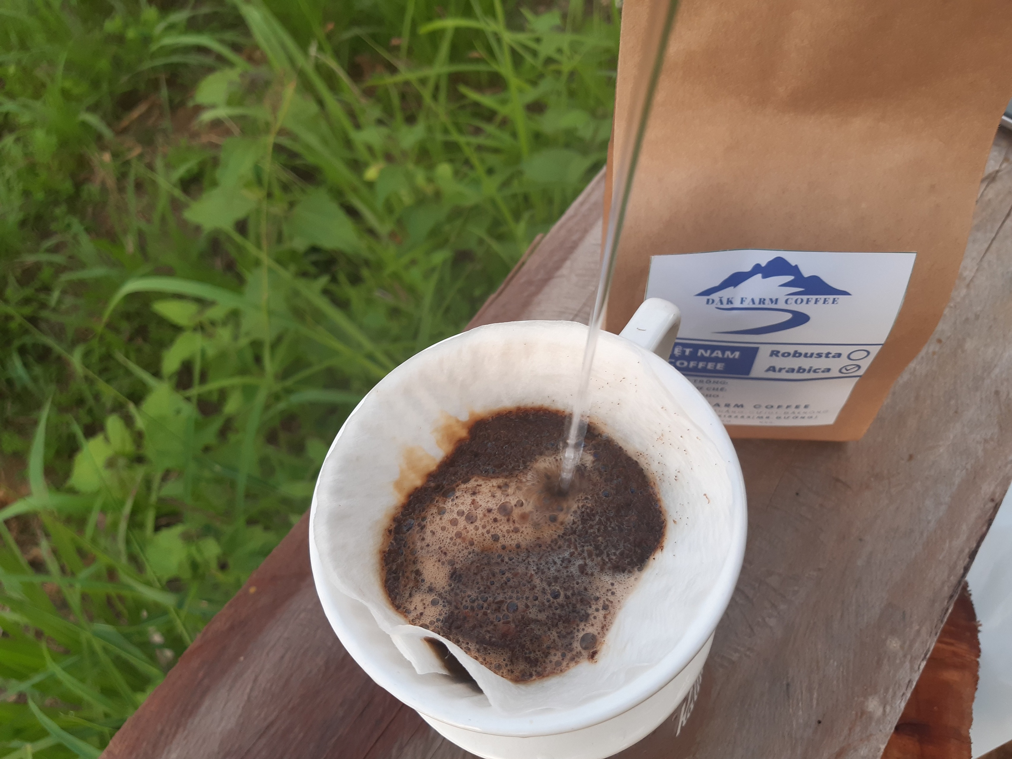 Cà Phê Arabica Cầu Đất Rang Light/ Pha Drip/ Cold Brew