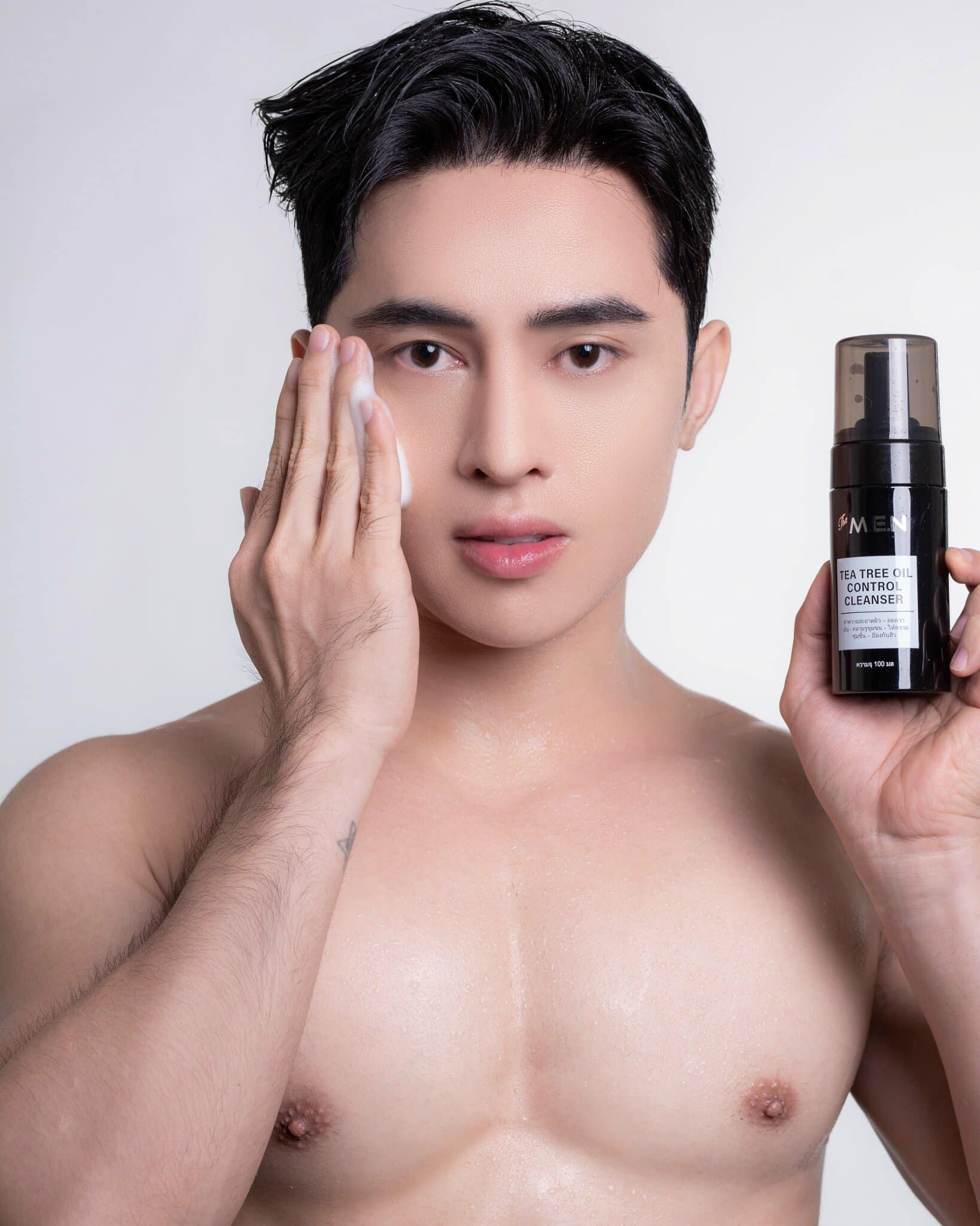 Sữa Rửa Mặt Nam The Men TEA TREE OIL CONTROL CLEANSER 100ml
