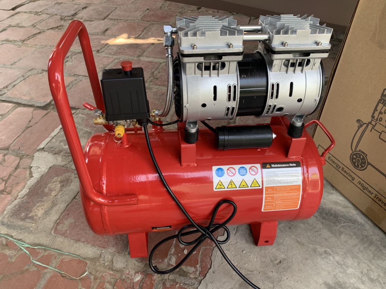 Máy nén khí không dầu Etop 30L
