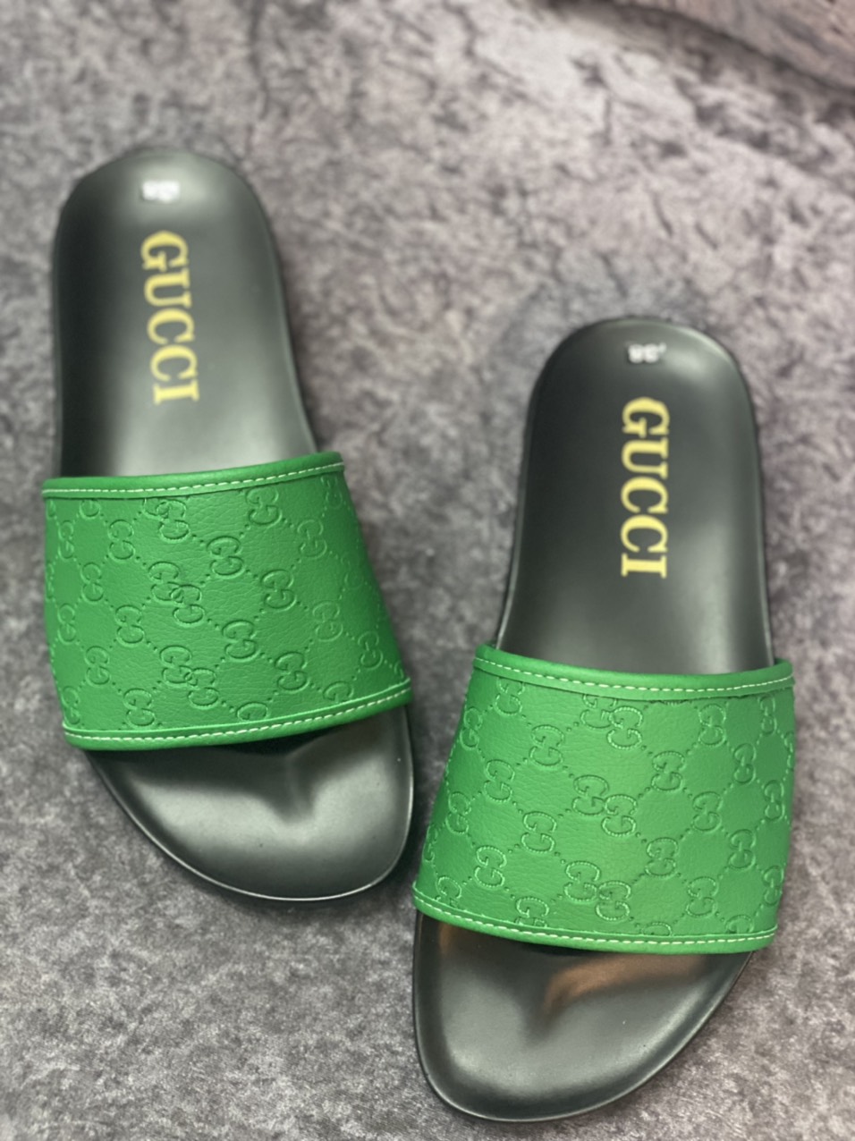 DÉP GUCCI NAM THỜI TRANG CAO CẤP