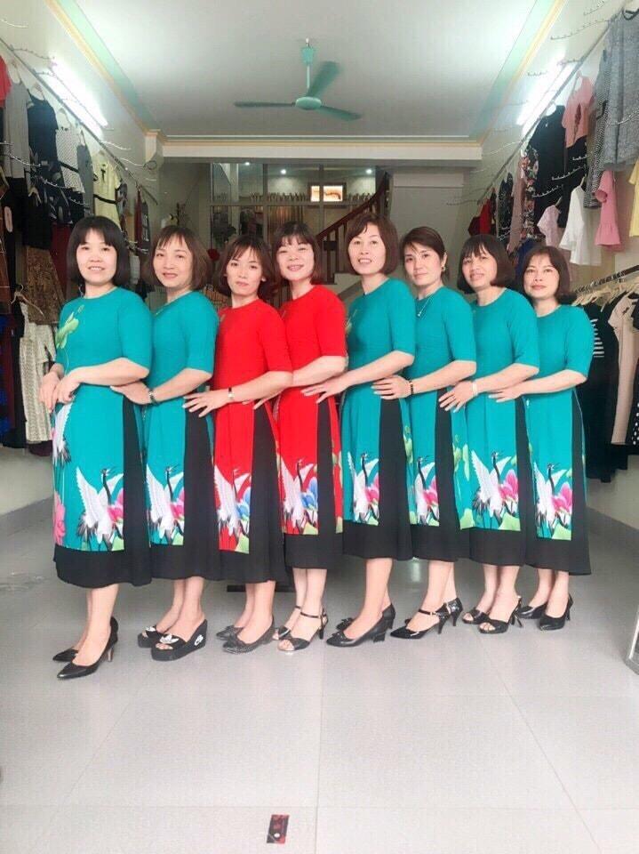 Sét áo dài cách tân liền váy hoạ tiết hoa sen