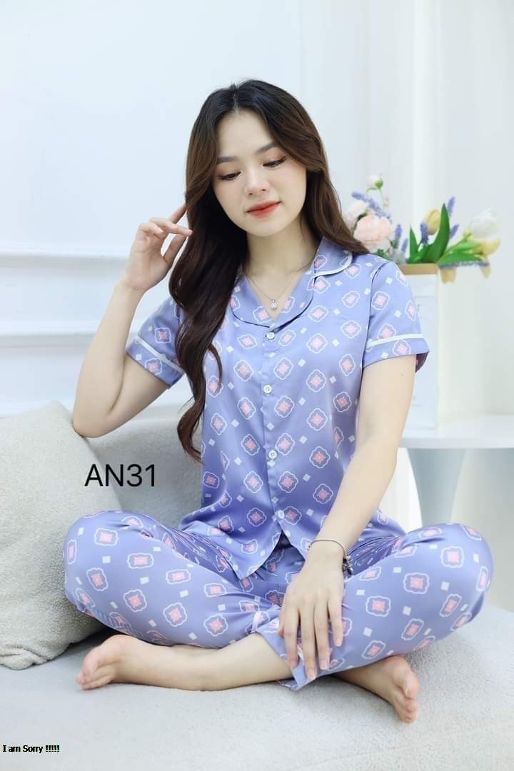 Bộ Pyjama lụa mặc nhà cho nữ
