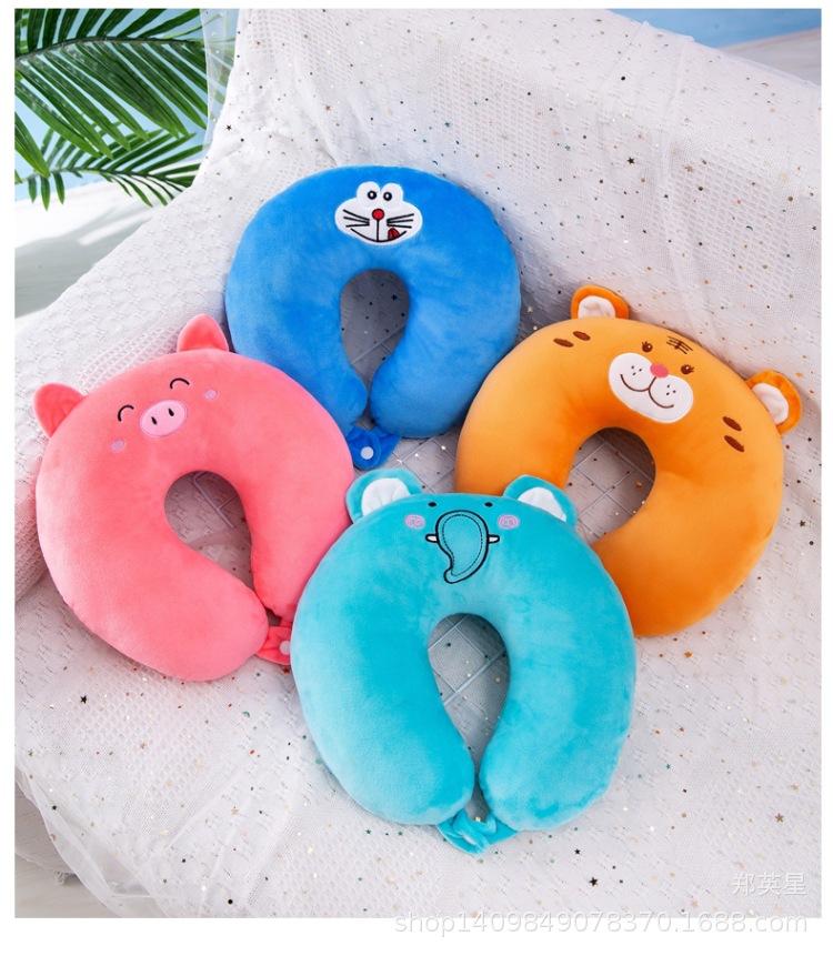 Gối kê cổ Chữ U Totoro Xám