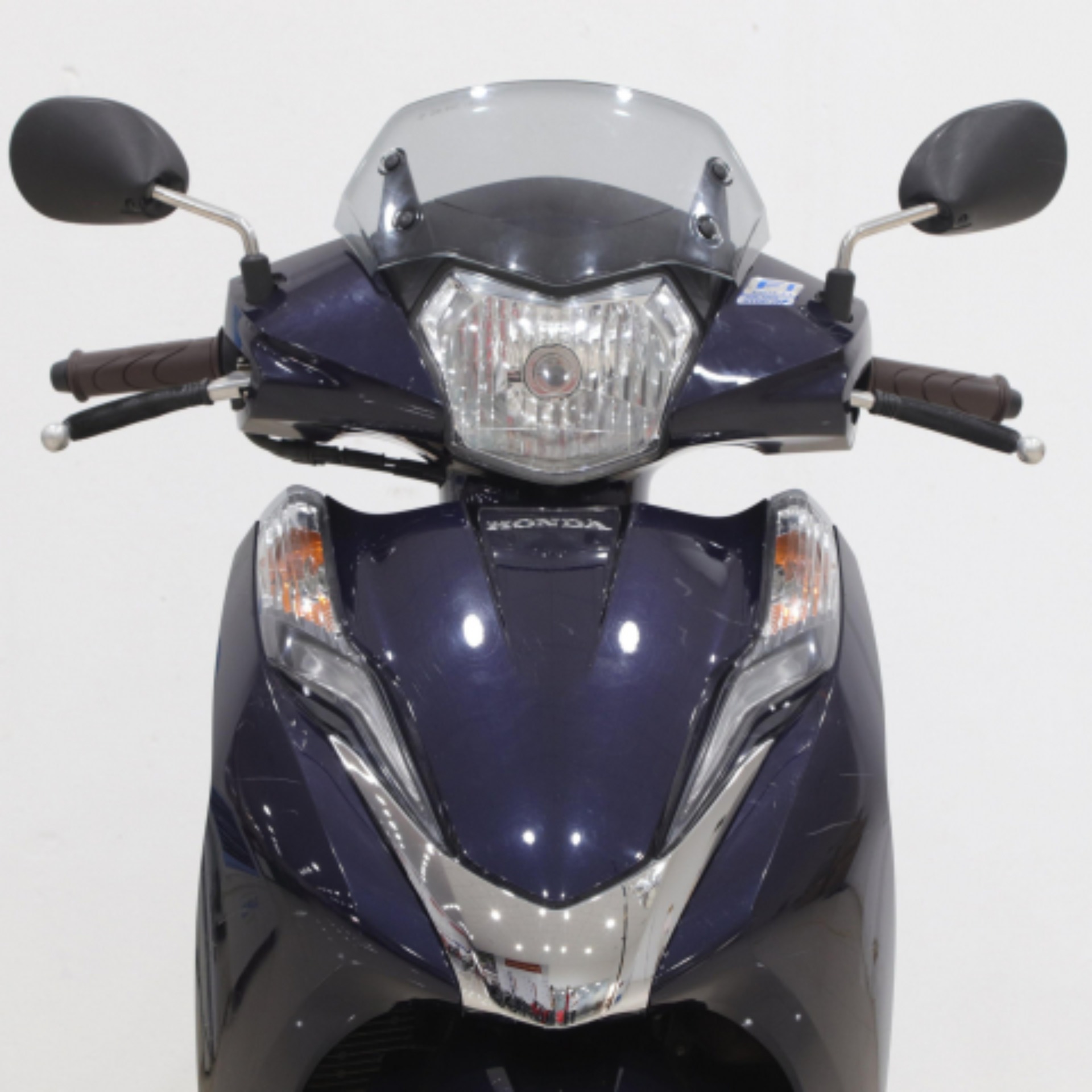 Kính chắn gió Honda Lead 2017 - 2020 (240037)