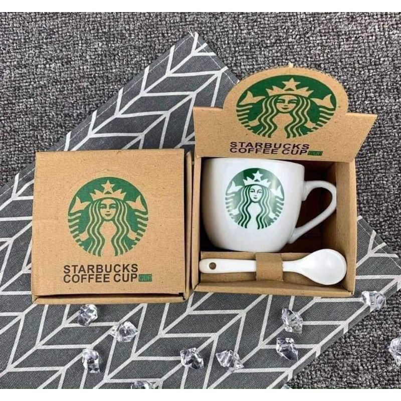 Bình và cuốc nước hiệu Starbuck