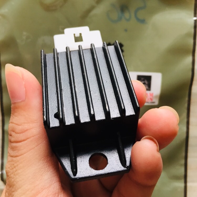 CỤC SẠC XE SỐ DREAM, WAVE, WAVE 110, CUP, THÁI LAN MITKAM MAKON