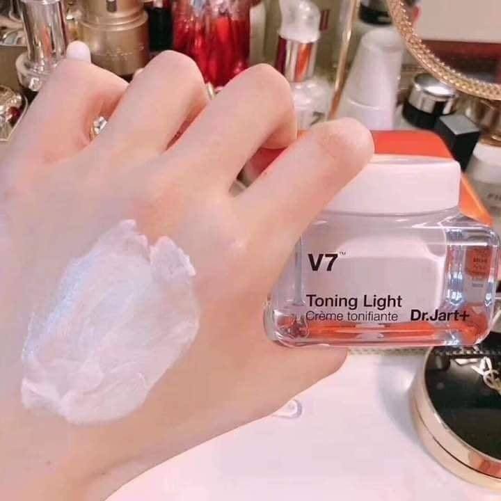 Kem v7 dr.jart toning light 50ml