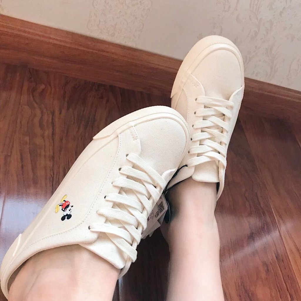 Giày đạp gót micky mouse