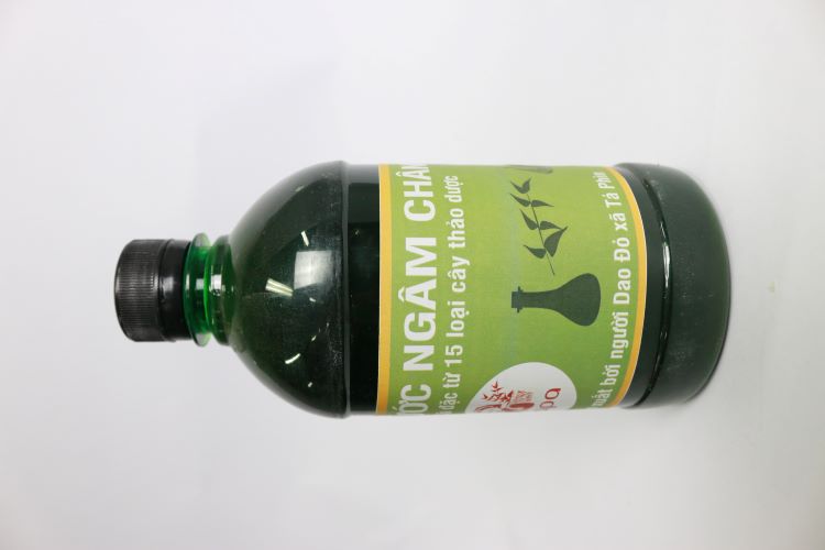 Nước ngâm chân Dao Đỏ