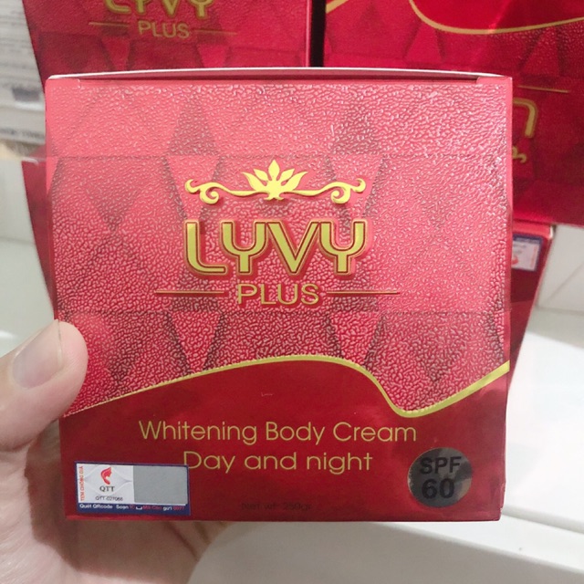 KEM BODY LYVY PLUS đỏ (Mẫu mới)
