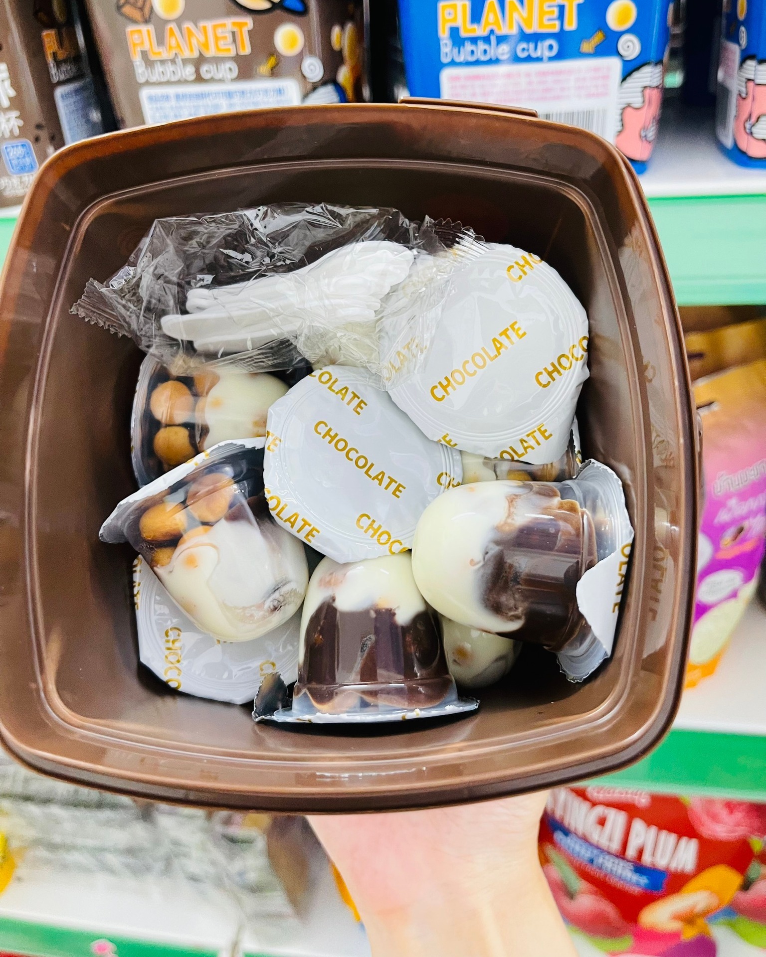 XÔ SOCOLA CHÉN - PHI THUYỀN