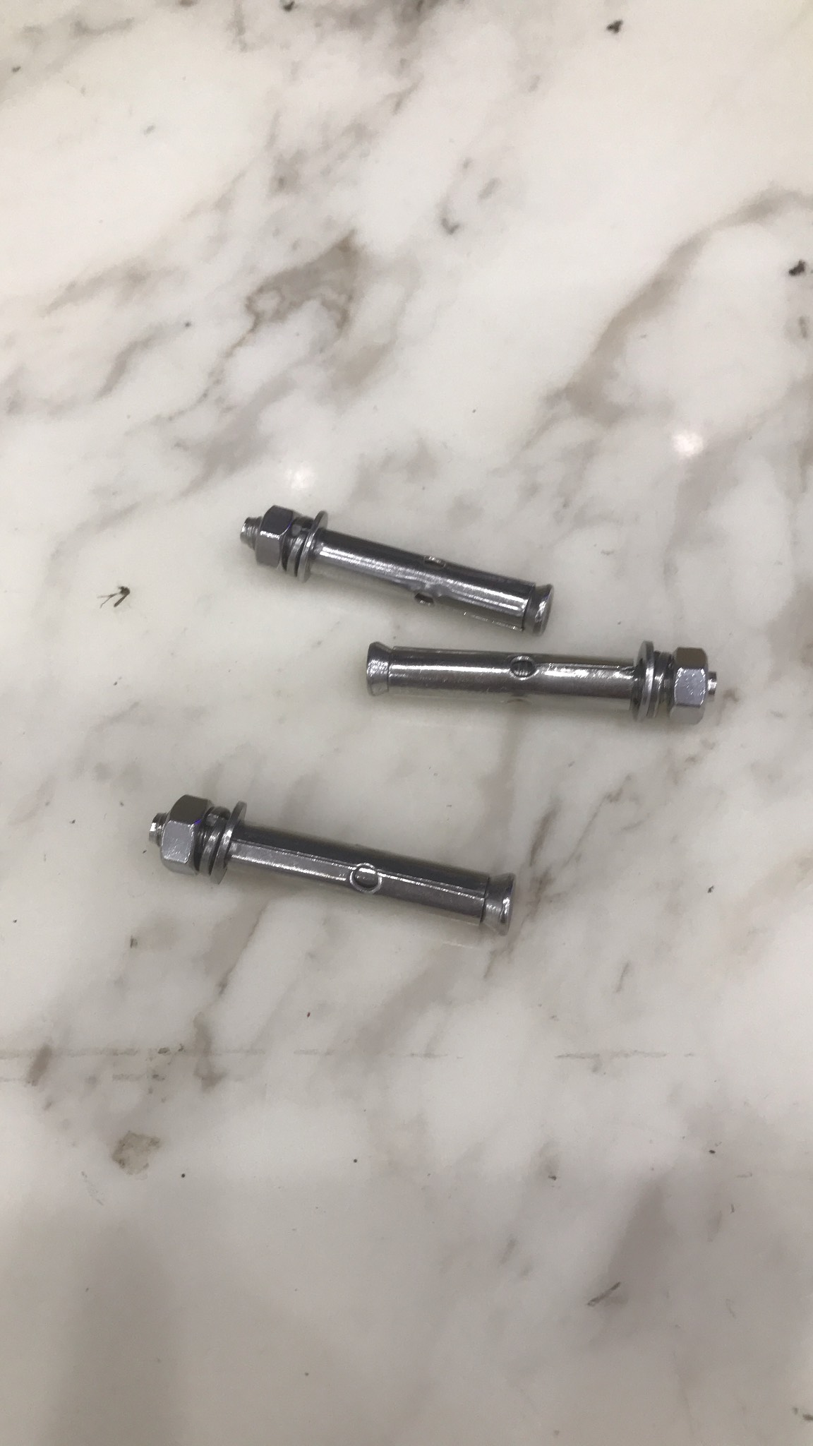 TẮC KÊ INOX 6 LI