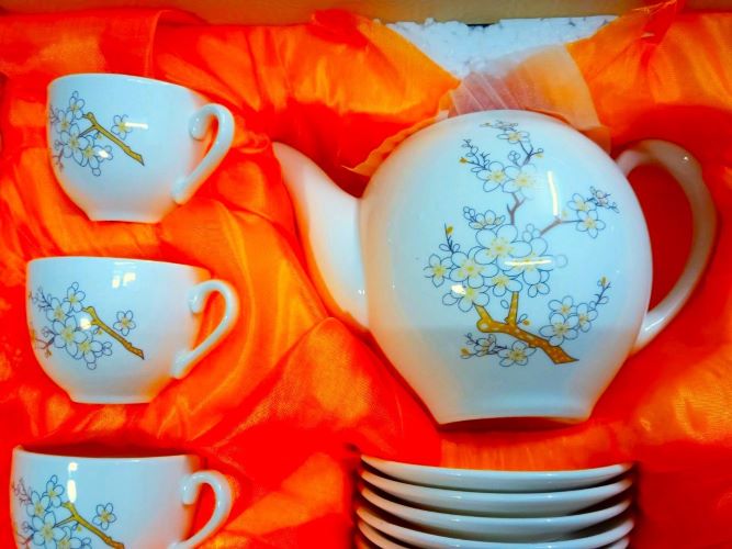 BỘ ẤM CHÉN PHA TRÀ MÙA XUÂN - GỐM SỨ CAO CẤP