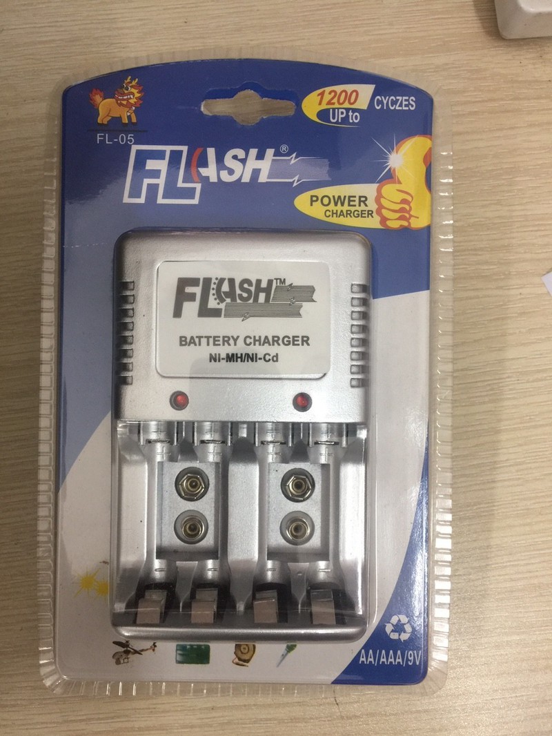 BỘ SẠC PIN ĐA NĂNG 2A,3A,9V - MP019