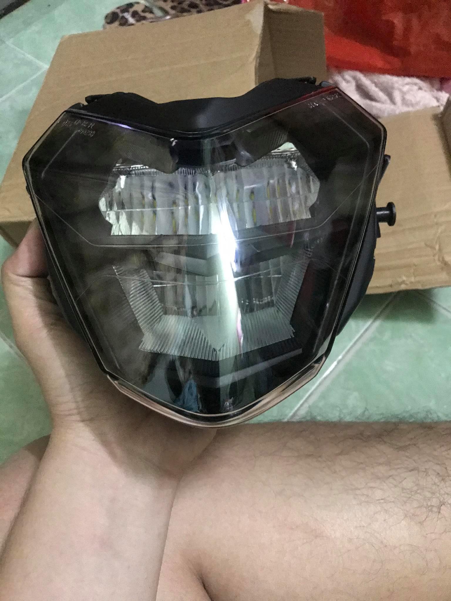 Đèn pha winner màu khói V8