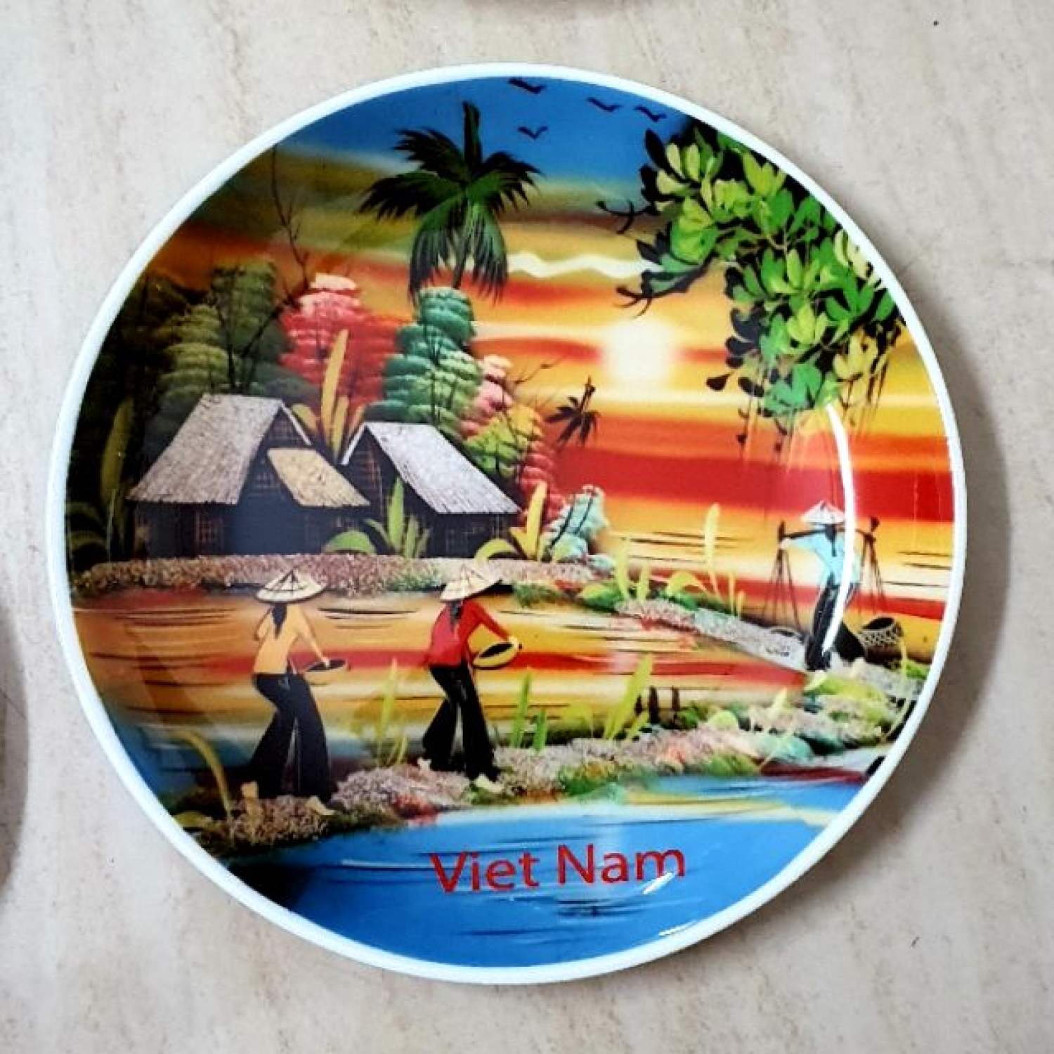 Đĩa Sứ Lưu Niệm In Làng Quê Việt Nam

(D=17cm)