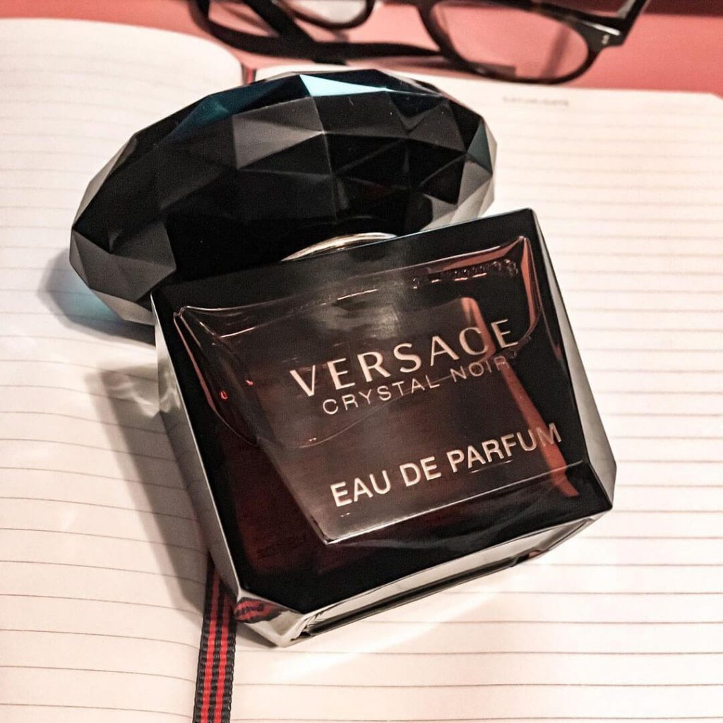Nước hoa Versace Crystal Noir Eau De Toilette