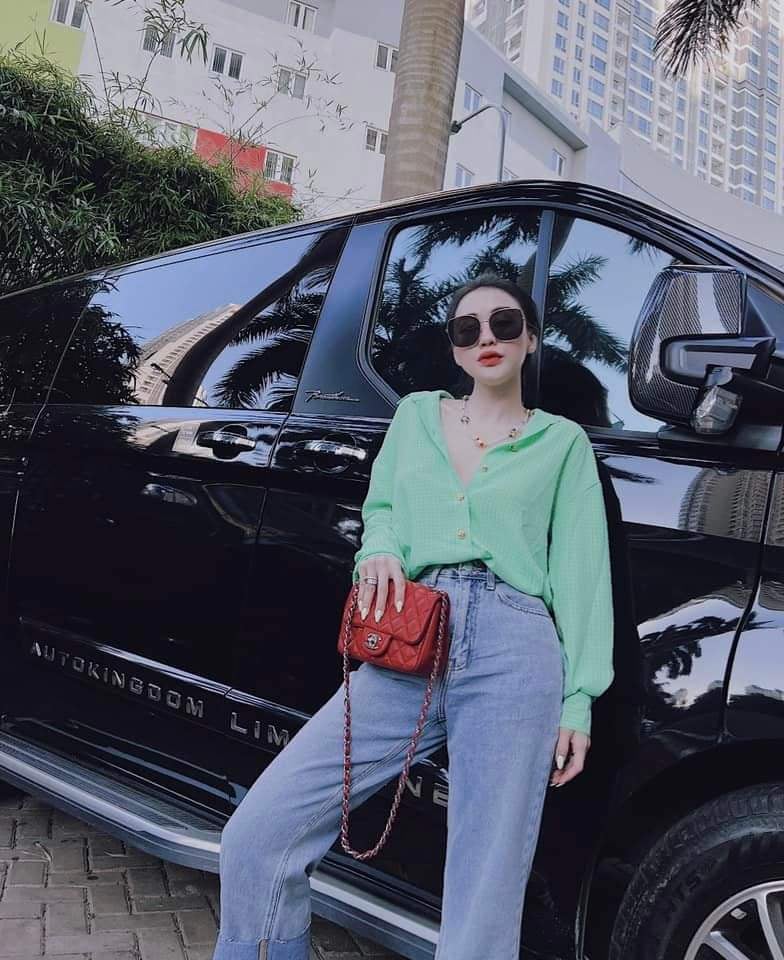 set sơ mi kẻ xanh kèm quần jean