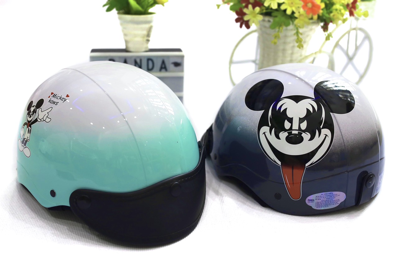 [HCM]Mũ bảo hiểm mickey kaws hot trend