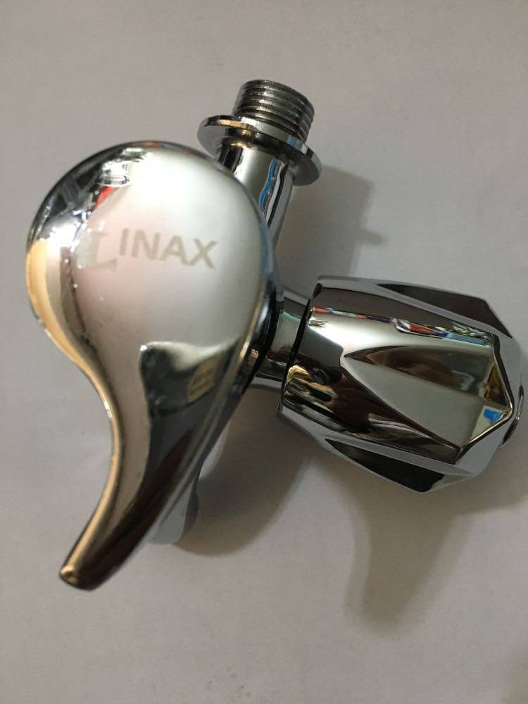 Củ sen, vòi toilet Inax