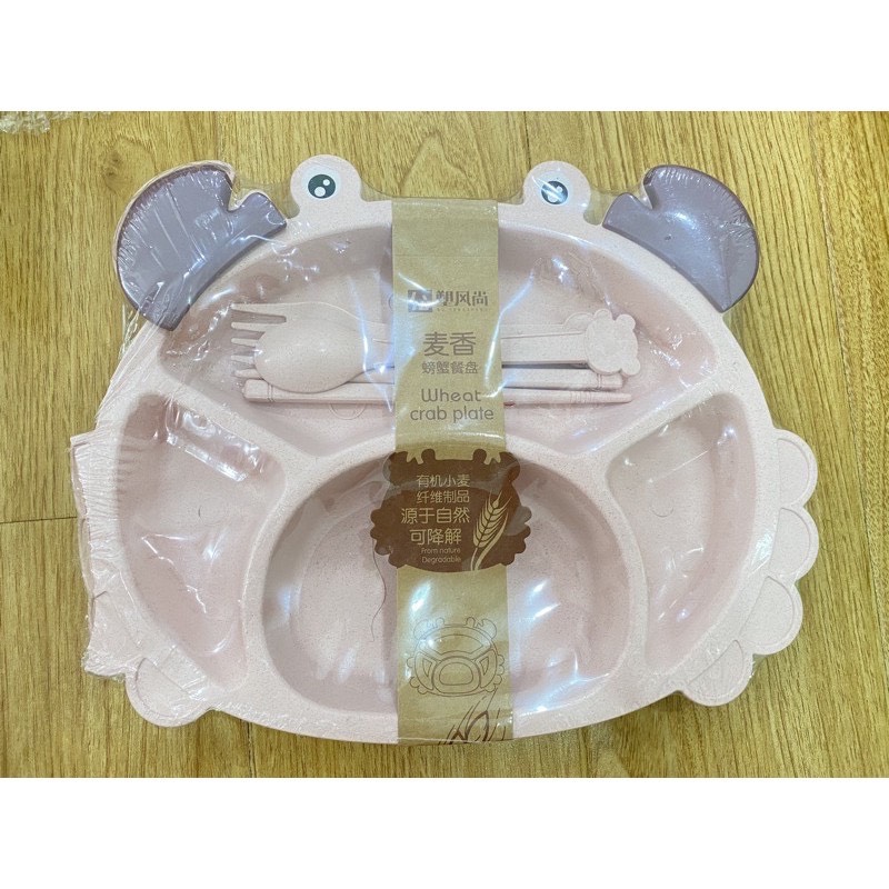Khay ăn dặm cho bé, khay cơm bằng lúa mạch hình con cua (kèm thìa, dĩa, đũa) BK008