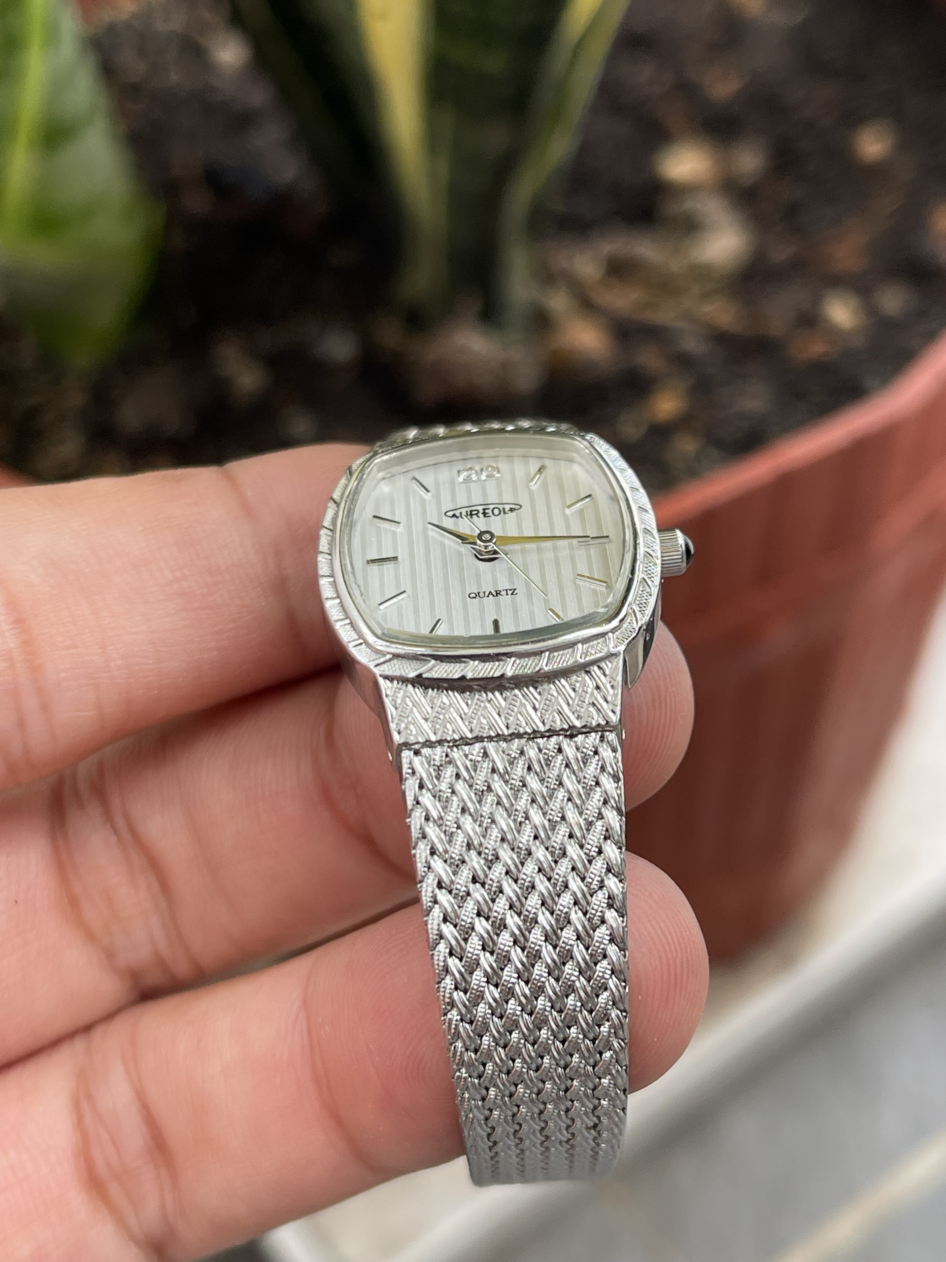 Đồng hồ nữ Ice kính saphia vỏ tím size mặt 40mm chạy pin hàng si