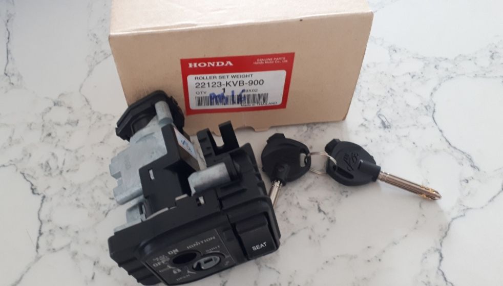 [HCM]Khóa chống trộm 8 cạnh  xe AIRBLADE  2016 zin