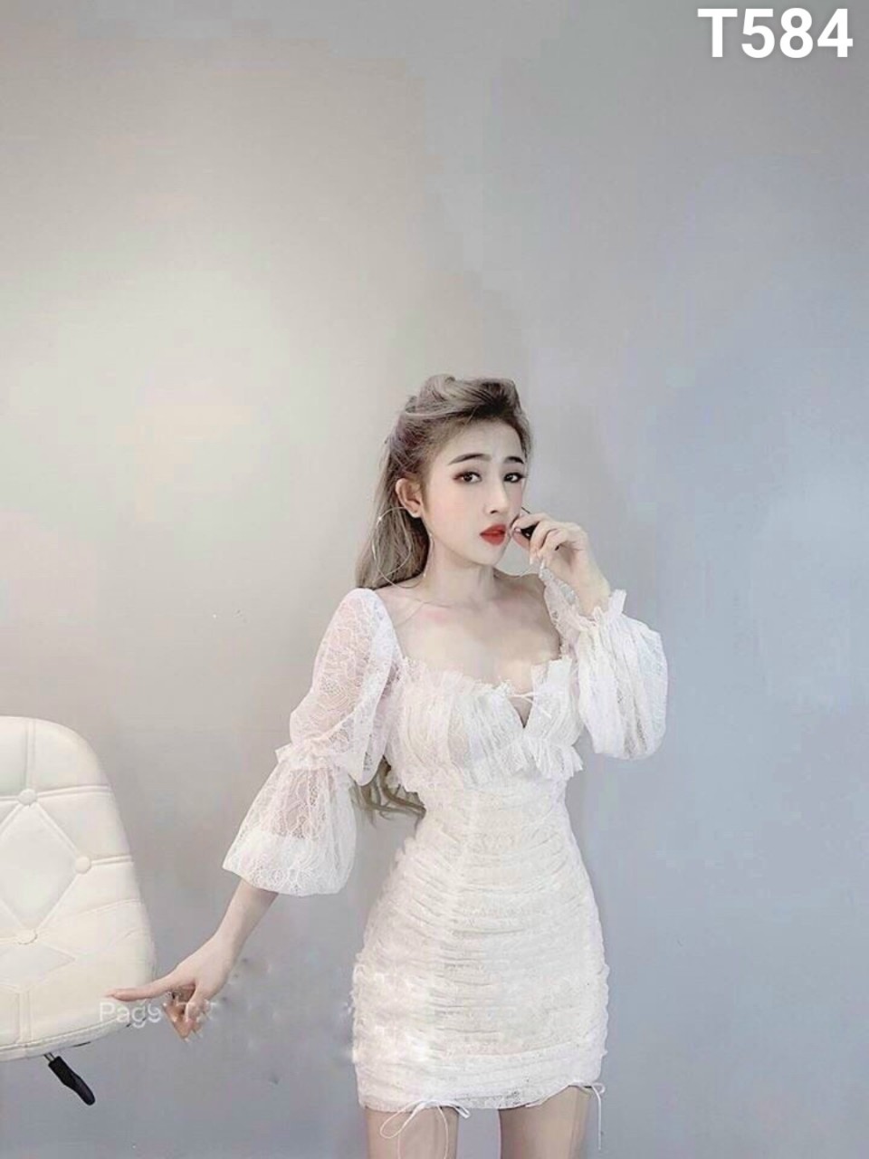 Đầm ren nhún 2 lớp ôm body có mút umi ren có lót T584