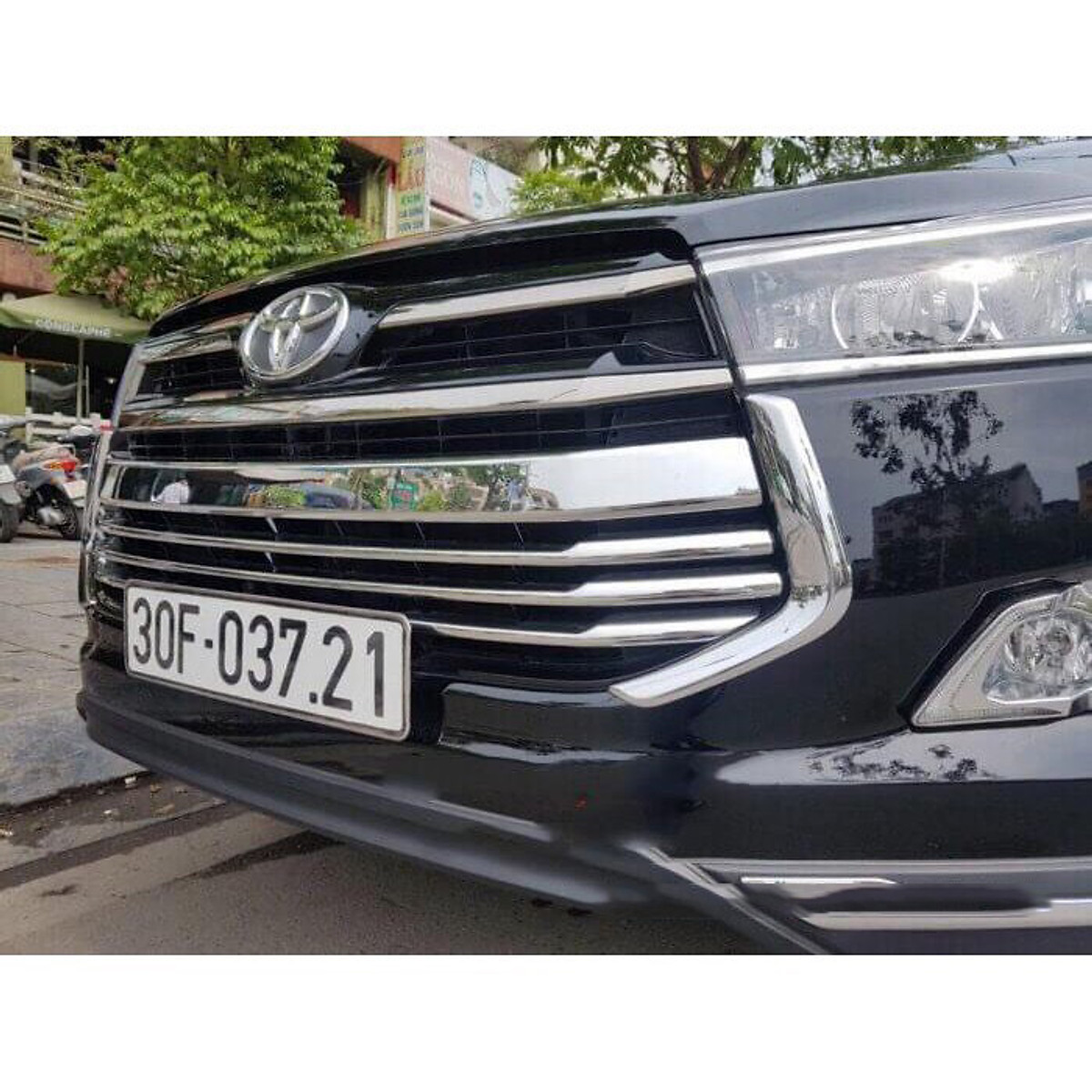 Bộ Ốp Mặt Ca Lăng Cho Innova 2017-2020