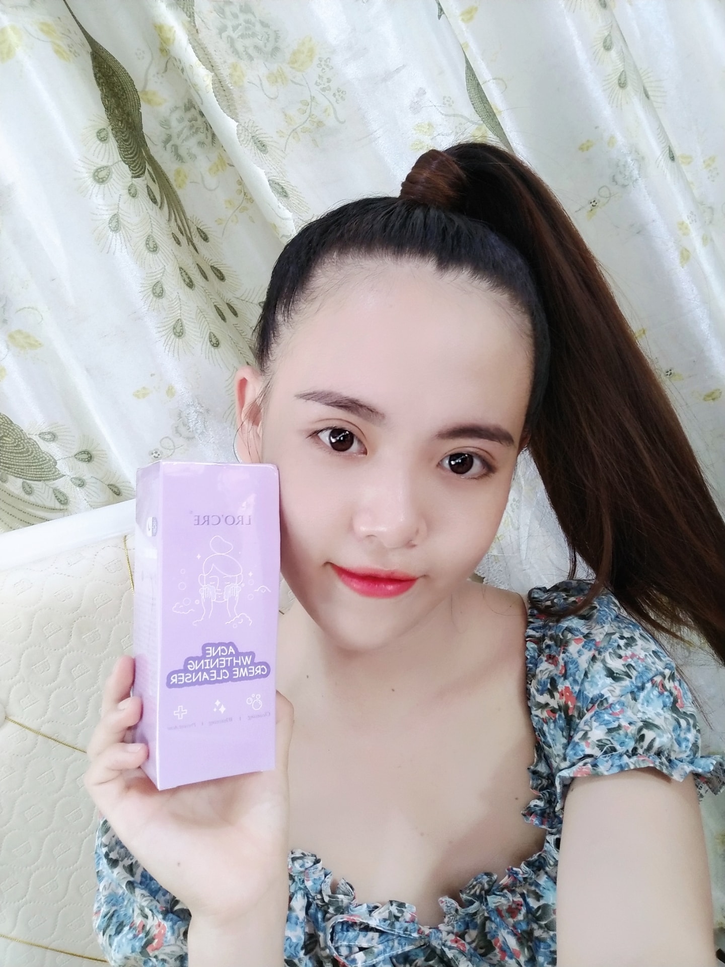 Sữa rửa mặt ngừa mụn, sáng da Lro'cre