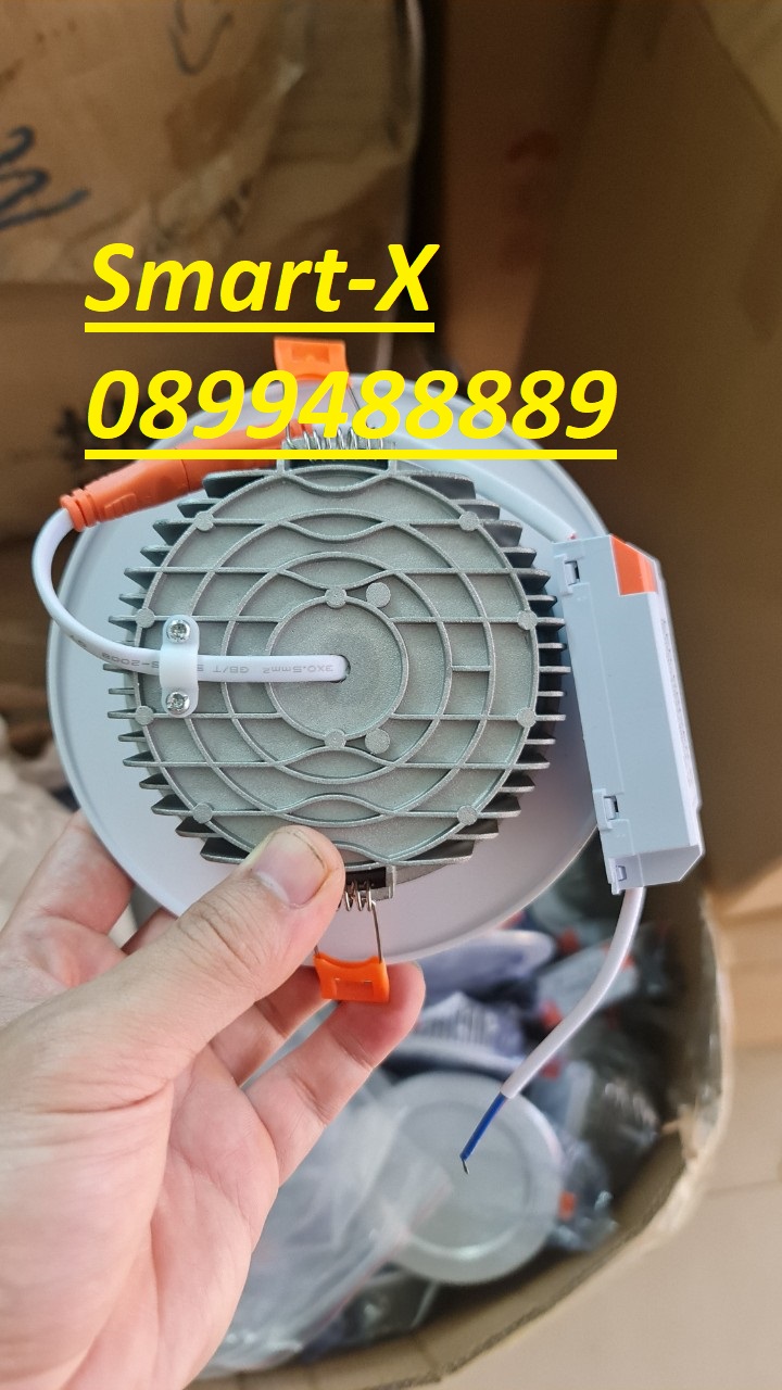 ĐÈN LED ÂM TRẦN MẮT TRÂU 12W , PHI 110 ĐẾ ĐÚC TẢN NHIỆT ( 3 CHÉ ĐỘ MÀU )