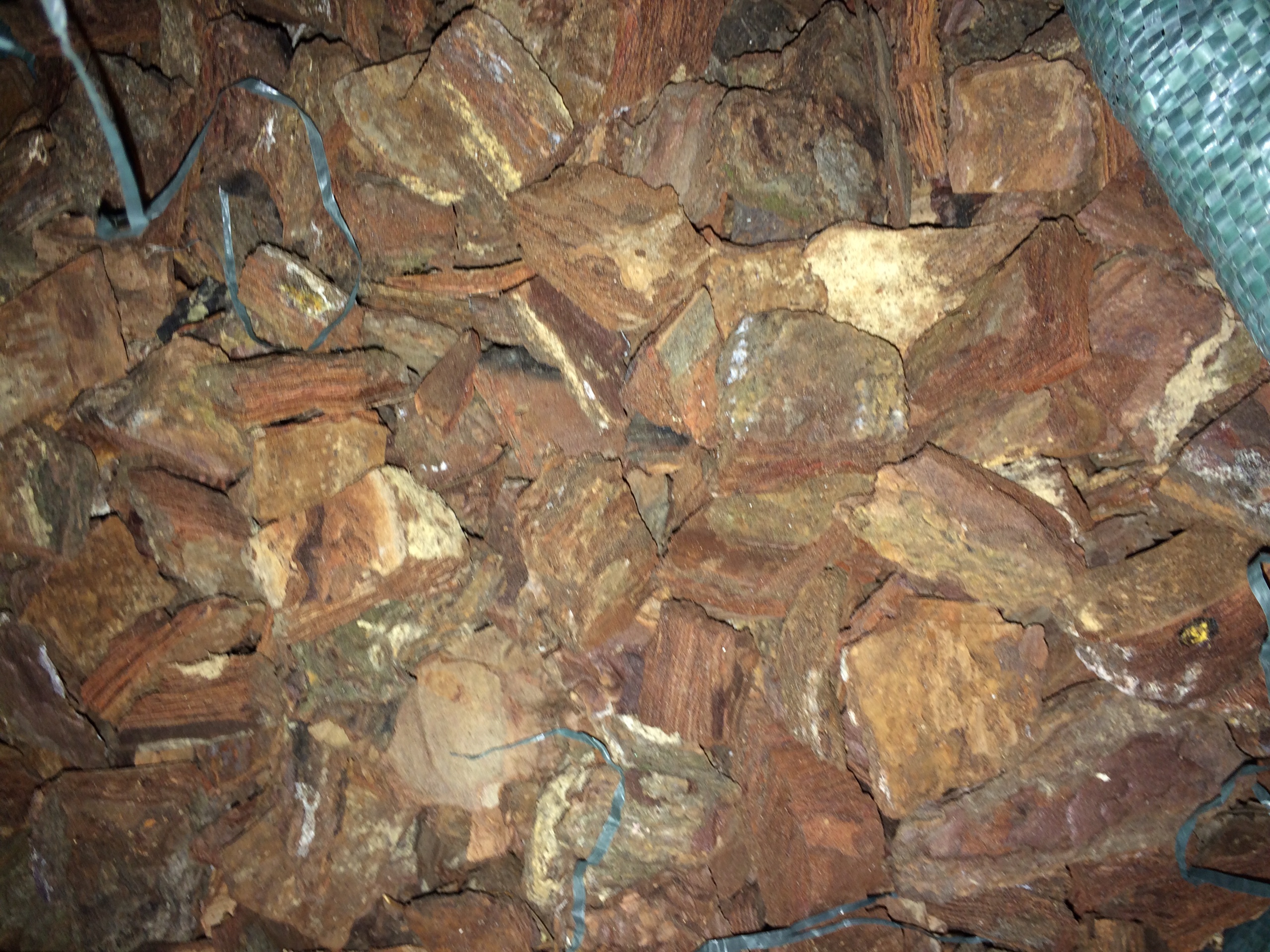 1kg Vỏ thông trồng hoa lan đã qua xử lý, nhiều loại kích thước dùng trồng hoa lan hồ điệp, phi điệp, lan kiếm
