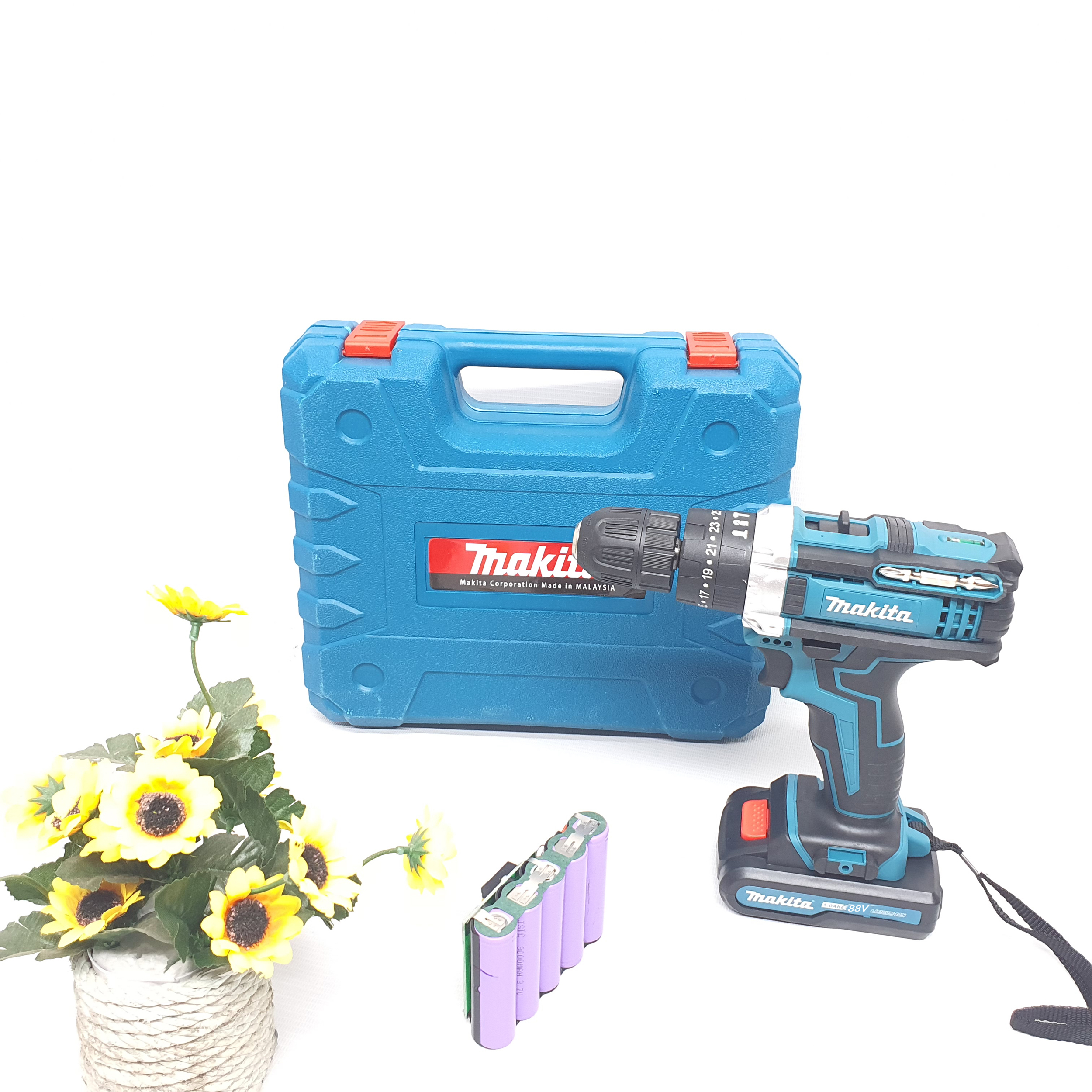 máy vặn vít pin 99V - MAKITA DF331D