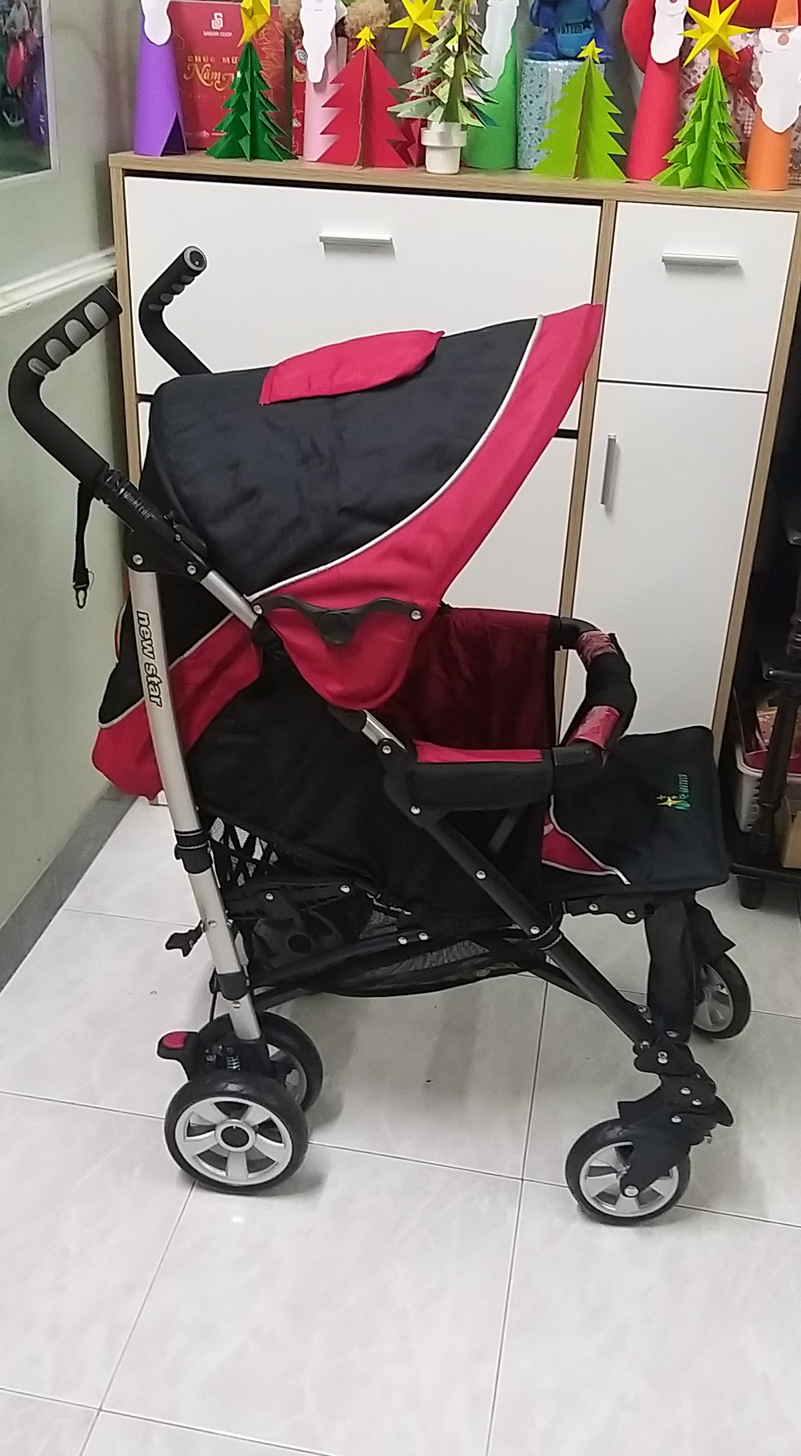 Xe đẩy trẻ em U1388F