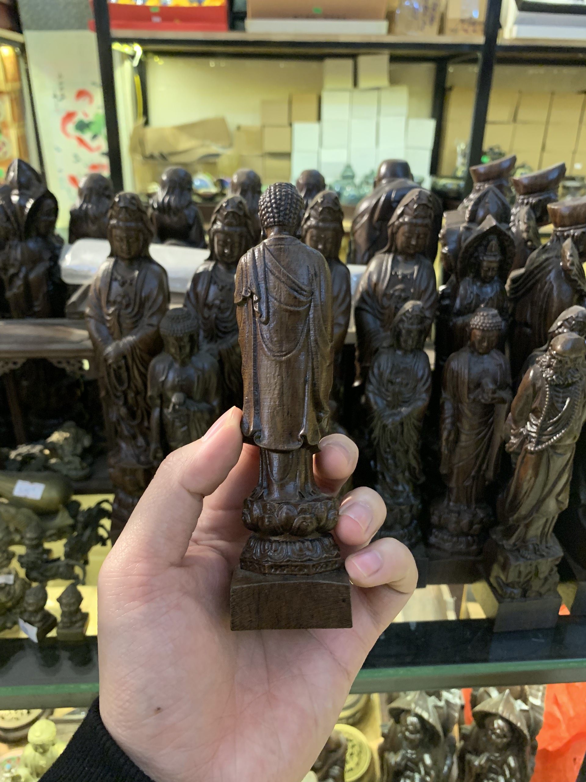 Tượng Phật A Di Đà Bằng Gỗ Đàn Hương (Tượng cao 14 cm)