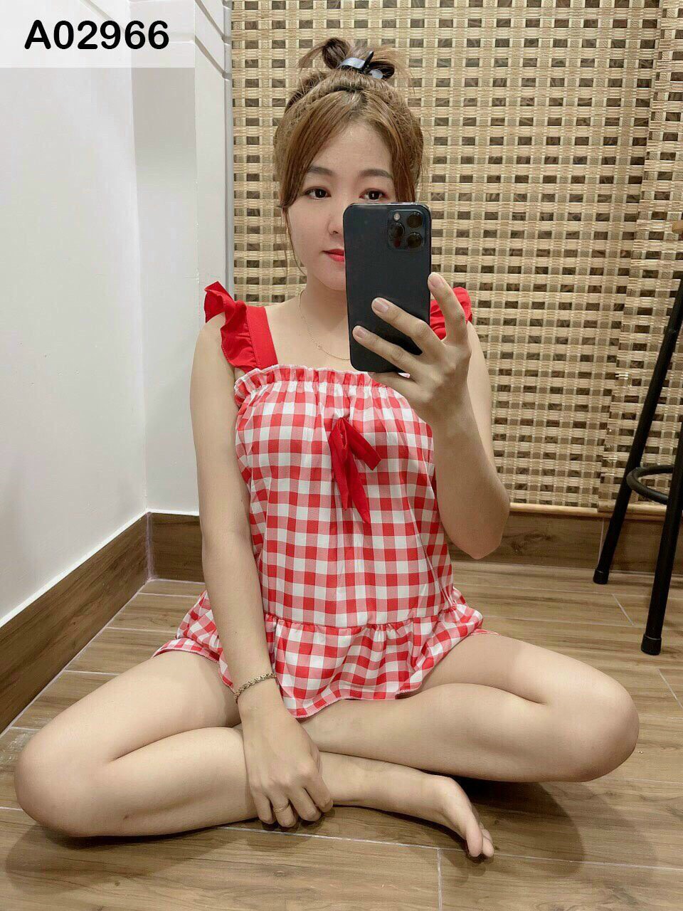 Set Bộ Kate Lụa Phối Sọc Caro Dễ Thương