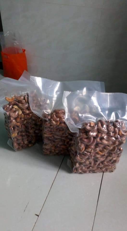 Hạt Điều Rang Muối Nguyên Hạt Còn Vỏ 0.5kg