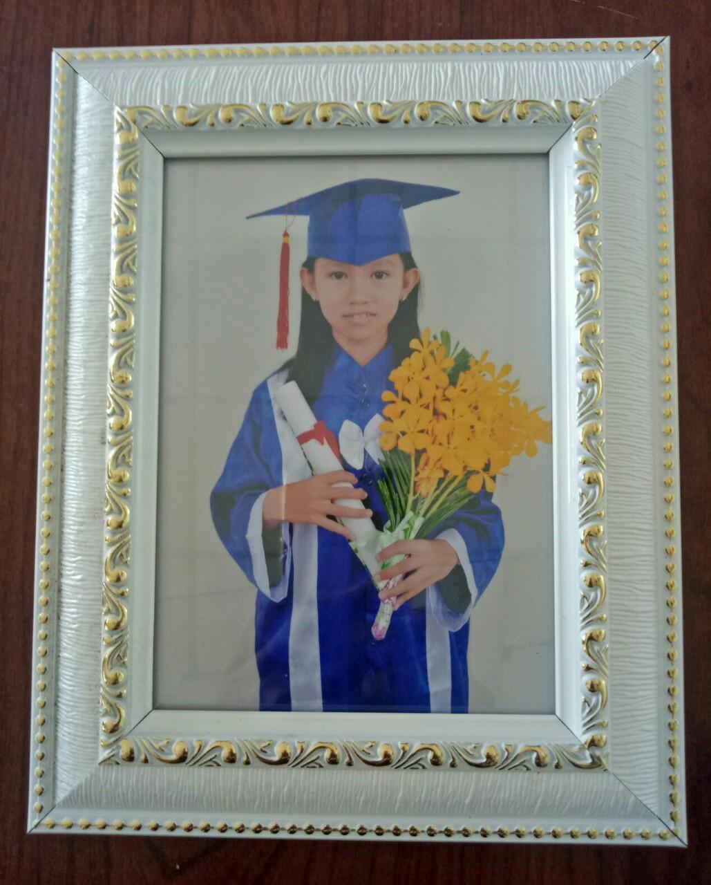 Khung hình để bàn cao cấp
